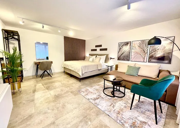 Kurpark Apartment, Schwimmbad, Sauna, Terrasse Bad Wildbad photo