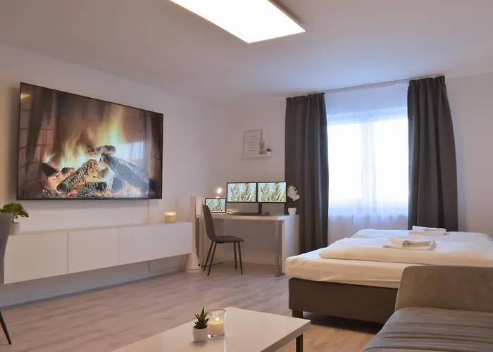 Holiday&Stay, Apartment Stay, Kueche, 85Zoll Tv, Wlan Weingarten  photo