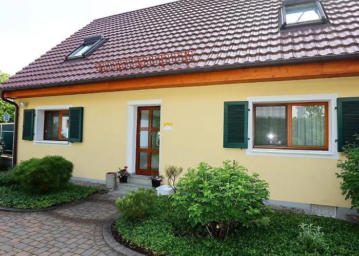 Фото Ferienhaus-Winzerhaus Sasbach Засбах