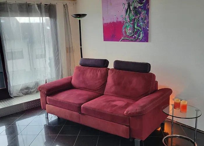 foto di Helle Gemuetliche Dg Wohnung, 88Qm, Klimatisiert Filisburgo