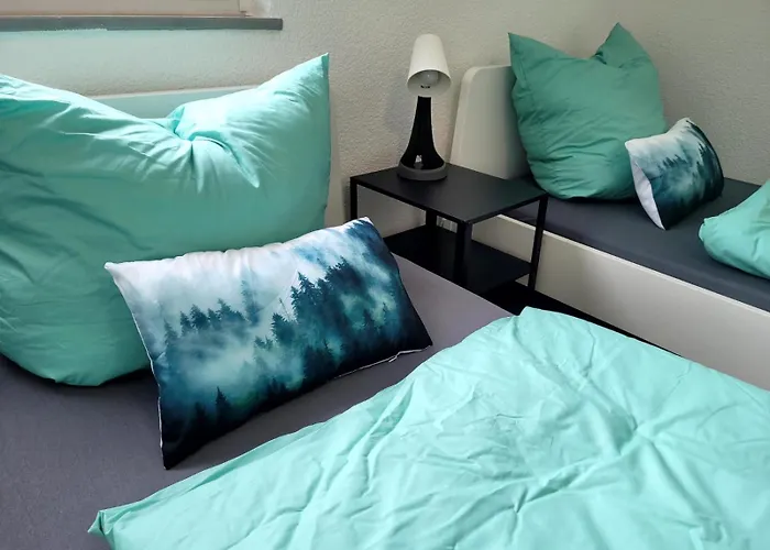 Fischer Apartment 1 - moderne Monteurs-&Ferienwohnung mit 2 Schlafzimmern - neu renoviert mit großer privater Terrasse Villingen-Schwenningen Foto