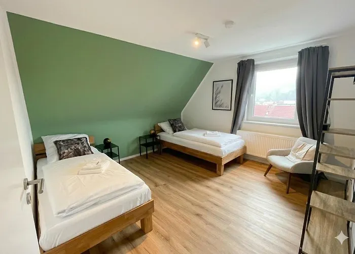 Großes Apartment, großer Aufenthaltsraum für Firmen, Gruppen, Familien, Nahe Ulm, 3 Schlafzimmer, WLAN, Garten, ruhige Lage Blaustein Foto